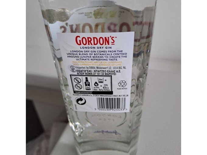 Gordons London Dry Gin Rückseite
Detail