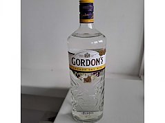 Gordons London Dry Gin Vorderseite