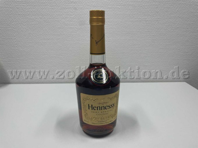 Flasche von vorne Flasche von vorne