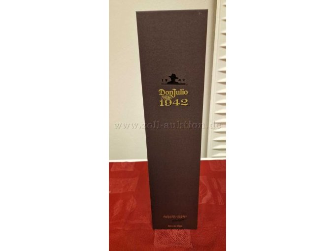 1 fles tequila DonJulio 1942, 700 ml, 38 % vol. alc – foto 2 – kavel bij Zoll-Auktion, Berlin