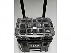 Rollbox und Kleinteilekoffer front