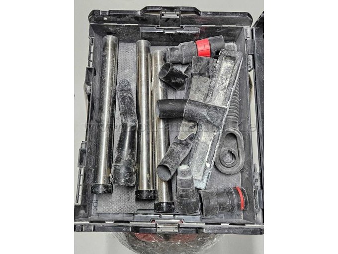 Zubehörkoffer mit verschiedenen Aufsätzen