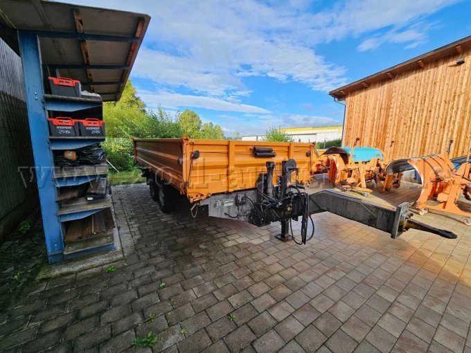 Seite_vorn_rechts