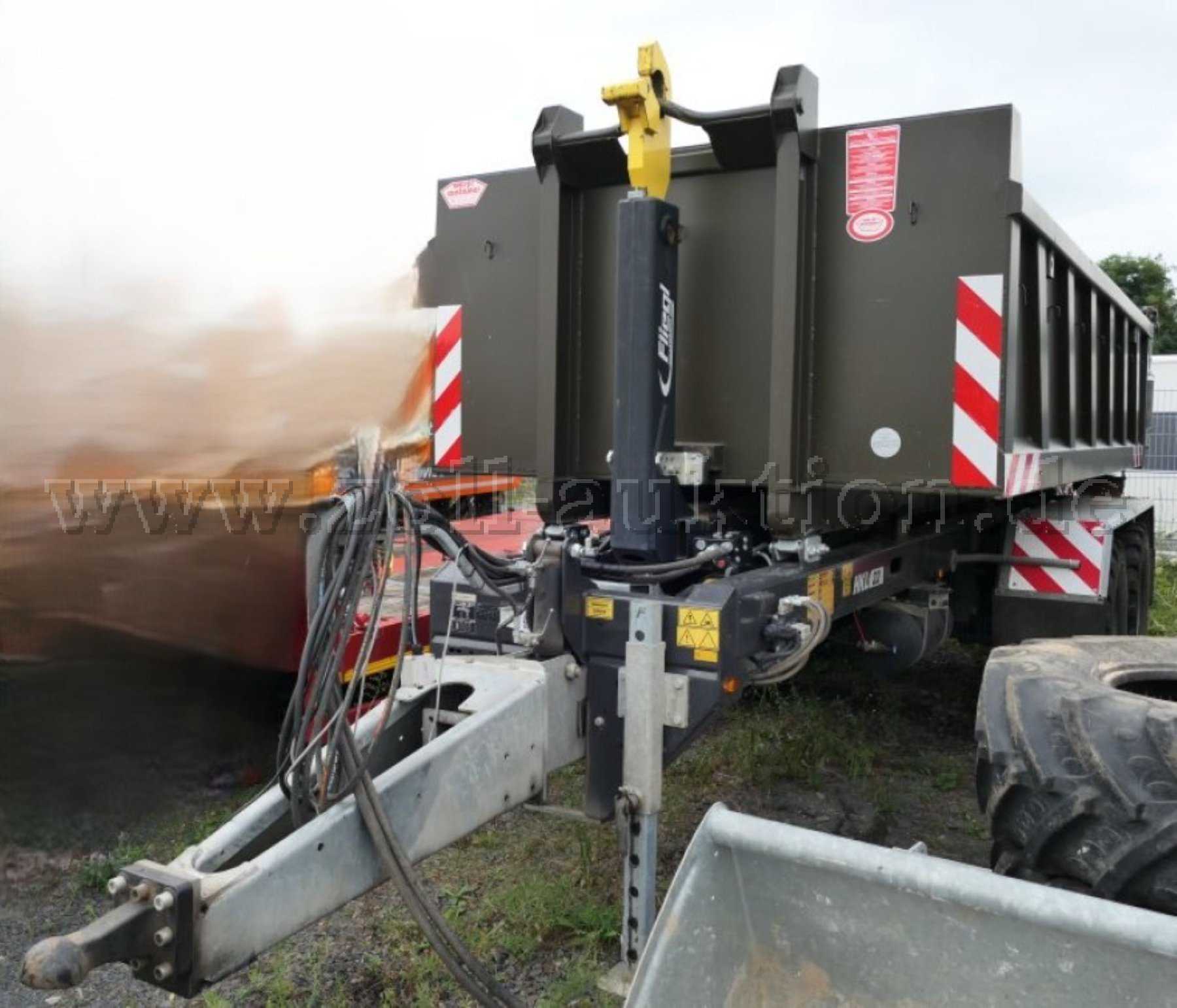 1 Fliegl HKL 22 Hakenlift Abrollkipper (DIN-Zugöse 40) + Mulde Weser Container -