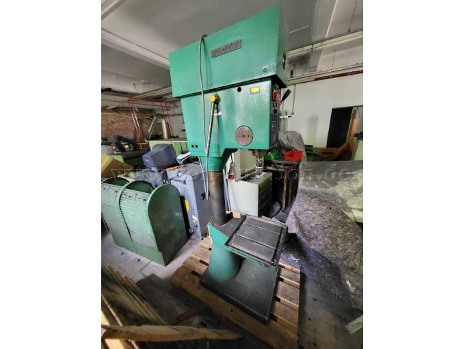 Seitenansicht Maschine