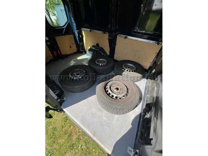 Continental/VanContact100  215/65 R 16 109 T C