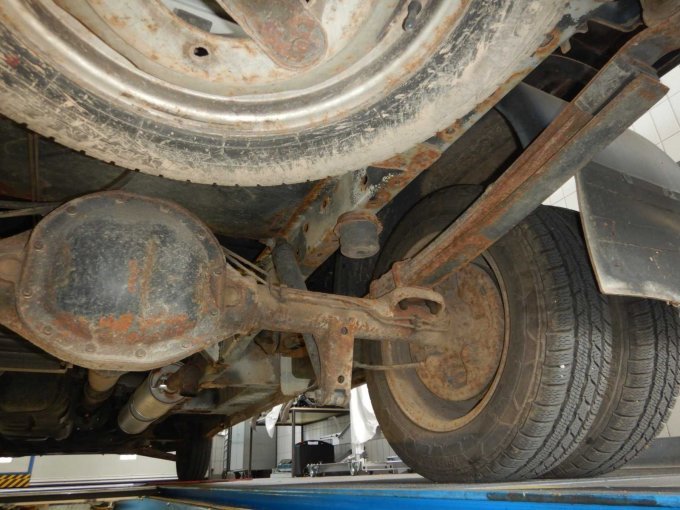 Ansicht Unterboden
Rost