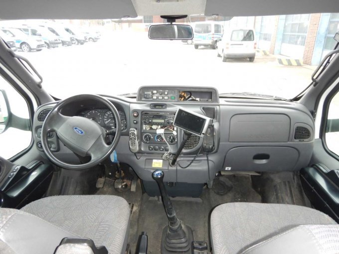 Ansicht Fahrer-/Beifahrerbereich