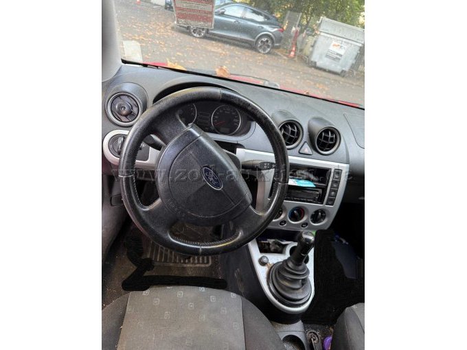 Innenansicht Armaturenbrett.jpg