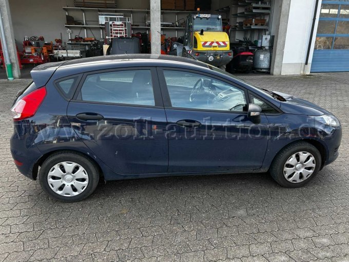 rechte Fahrzeugseite