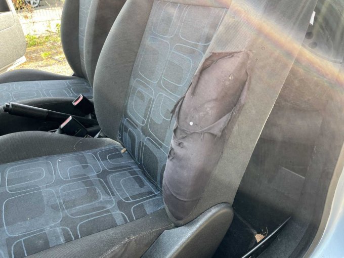 1 Ford Fiesta / Basis (Bastlerfahrzeug) – foto 8 – kavel bij Zoll-Auktion, Erfurt