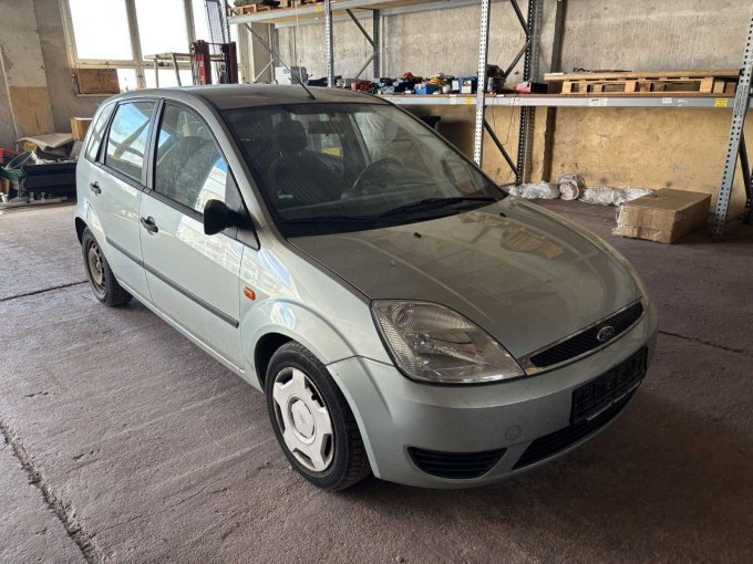 Frontansicht seitlich