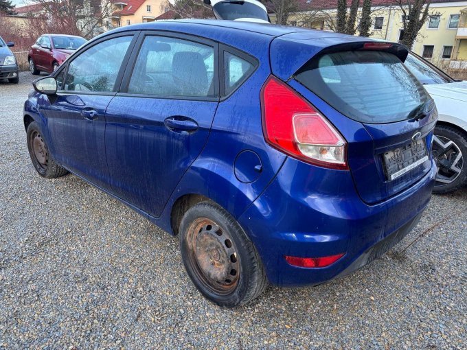 Heckansicht seitlich