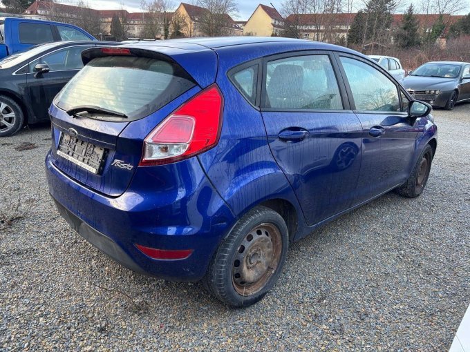 Heckansicht seitlich