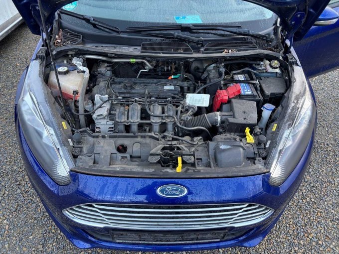 geöffneter Motorraum