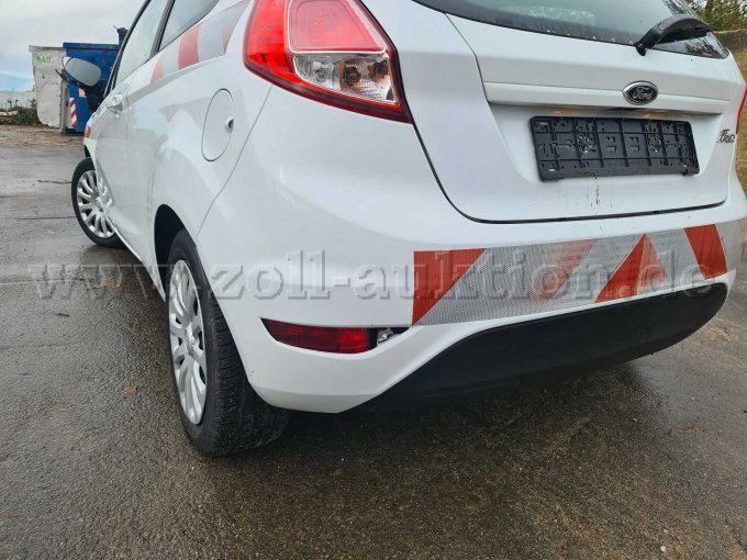 Ansicht 1 beschädigte Nebelschlussleuchte