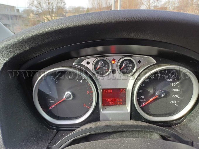 Ford Focus - Tacho und Kilometerstand