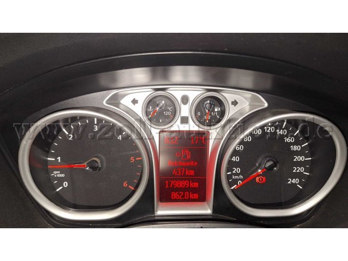 Tachometer mit Kilometerstand