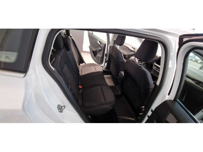 Innenraum rechts hinten