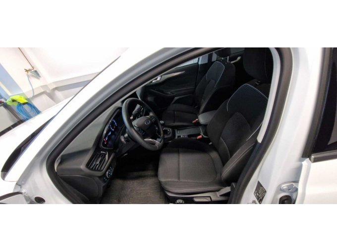 Innenraum links vorne