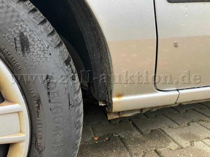 Rost Radkasten vorne links