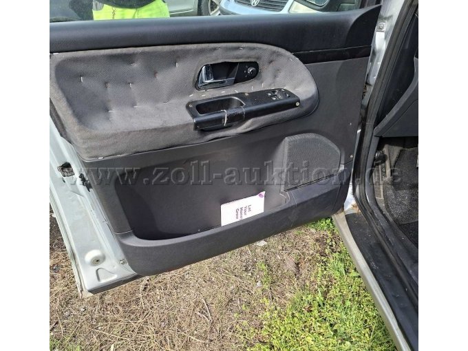 defekte Fahrertüre, Innenseite