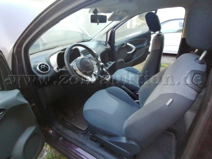 Innenraum Fahrerseite