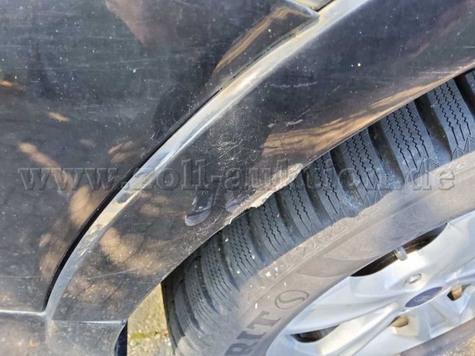 Radlaufblende hinten rechts Materialabtrag