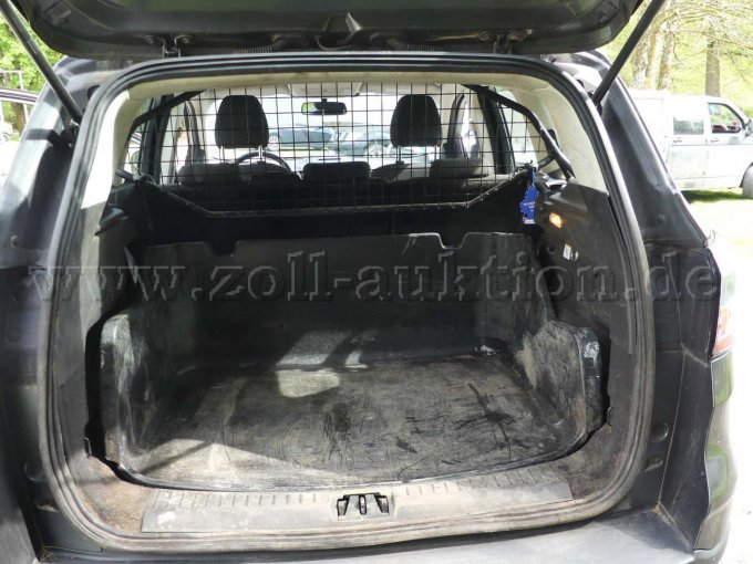 1 Ford Kuga 2.0 TDCi Trend 4x4 Start/Stopp (EURO 6) Unfall/Ersatzteilträger – foto 7 – kavel bij Zoll-Auktion, Troisdorf