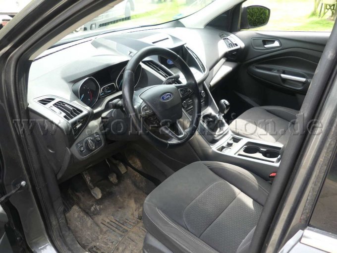 1 Ford Kuga 2.0 TDCi Trend 4x4 Start/Stopp (EURO 6) Unfall/Ersatzteilträger – foto 4 – kavel bij Zoll-Auktion, Troisdorf