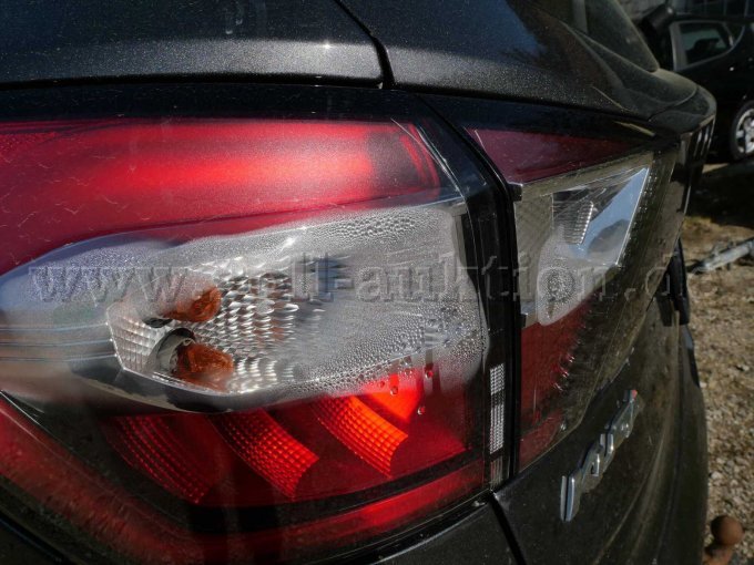 Rückleuchte links mit Feuchtigkeitseintritt