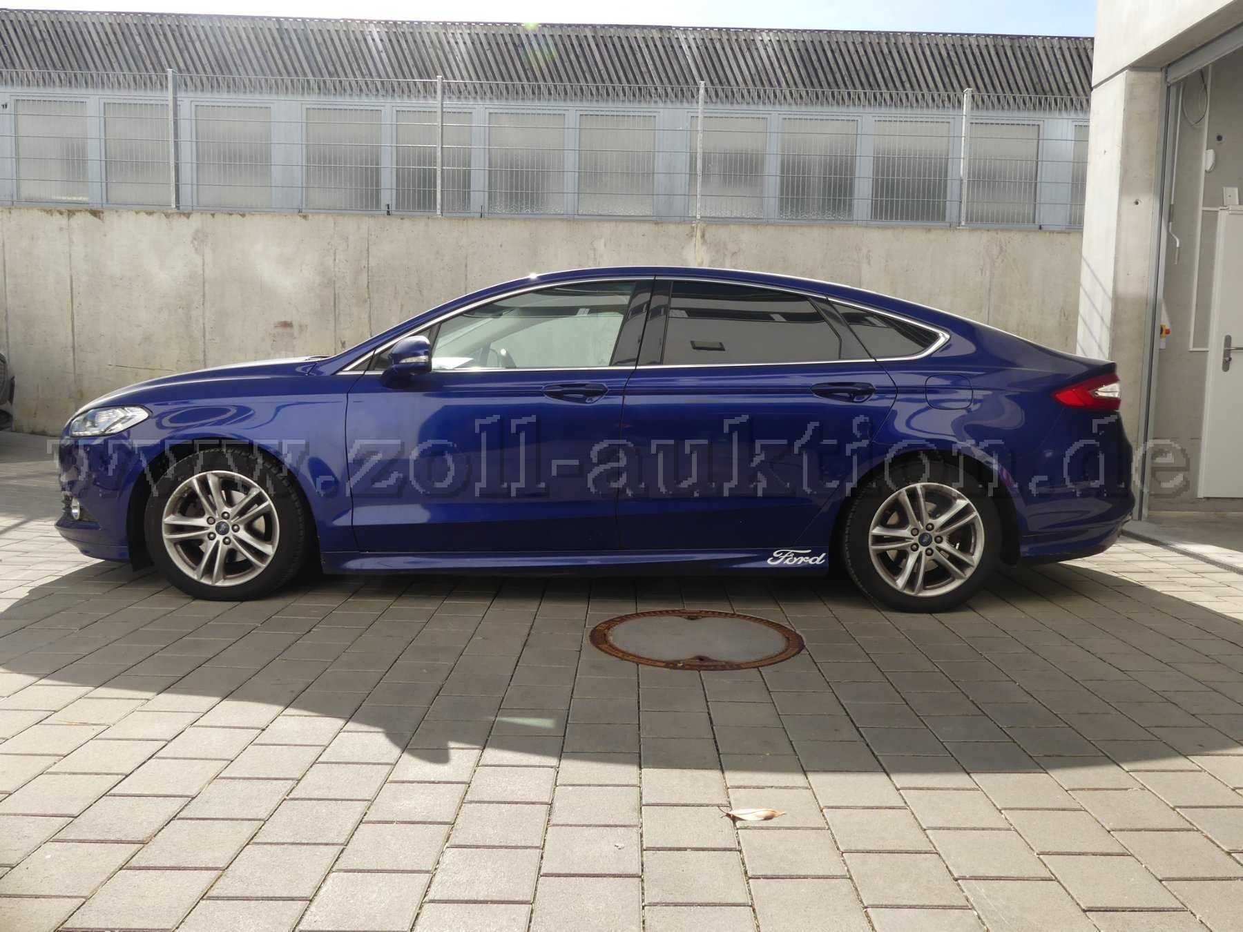 Ford Mondeo seitlich