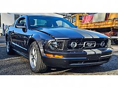Ford Mustang Coupe