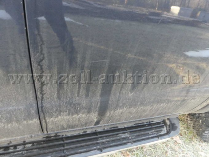 Beschädigung Kratzer Vordertür rechts