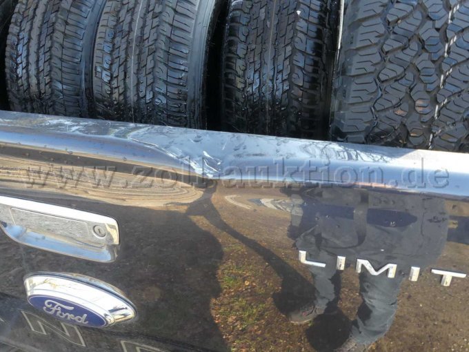 Beschädigung Heckklappe