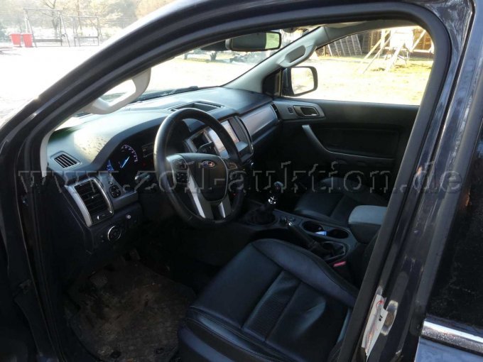 Innenansicht vorn links