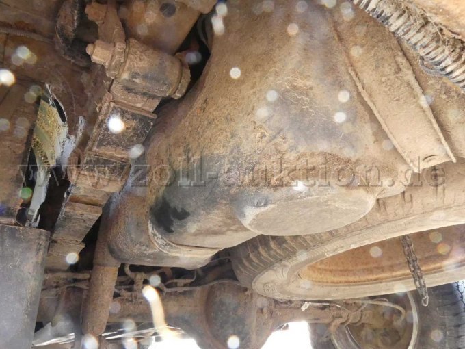 Unterboden hinten links