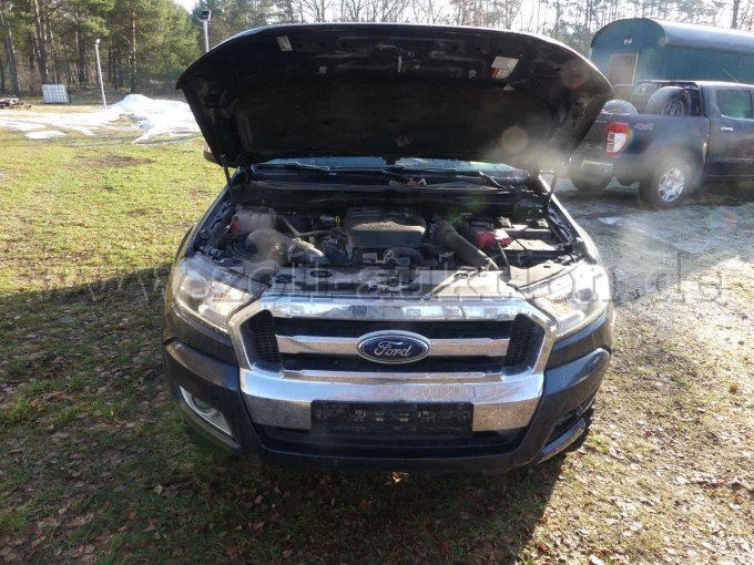 Frontansicht Motorraum