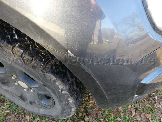 Beschädigung Rostansatz vorn rechts