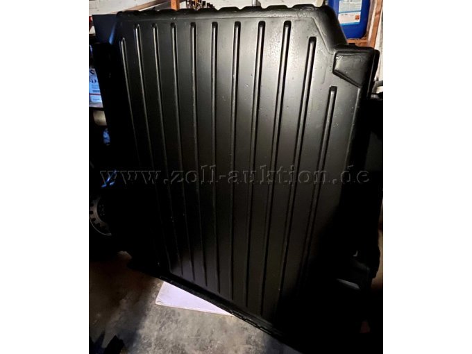 Laderaumwanne von unten