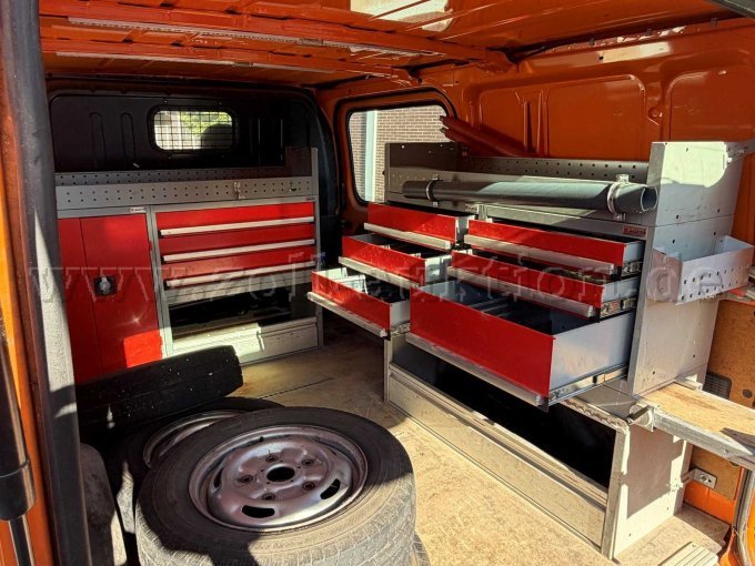 1 Ford TRANSIT Kasten Transporter mit WÜRTH-Einbau – foto 7 – kavel bij Zoll-Auktion, Greding