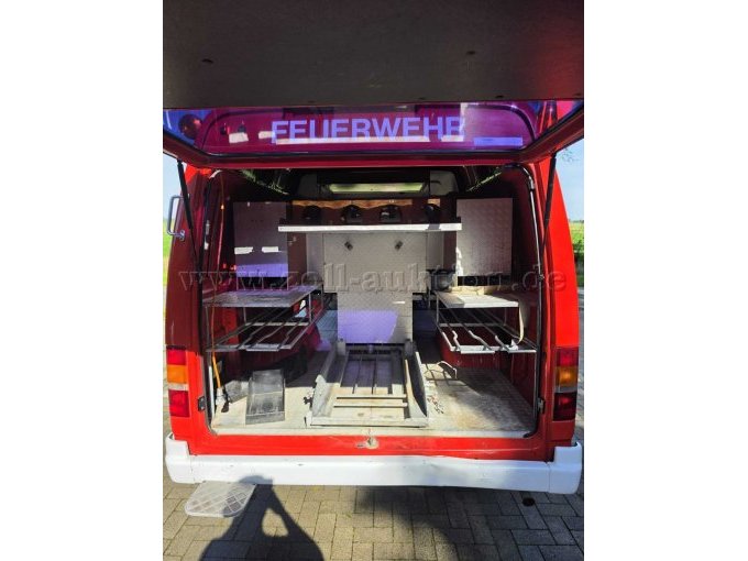 1 Ford TSF Tragkraftspritzenfahrzeug, Feuerwehrfahrzeug, Baujahr 1991 – foto 9 – kavel bij Zoll-Auktion, Detern