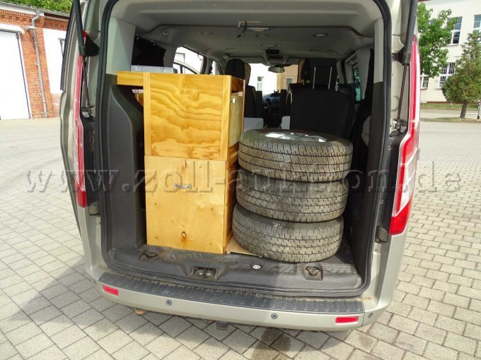 Ford Tourneo Custom Titanium Ansicht zusätzliche Bereifung