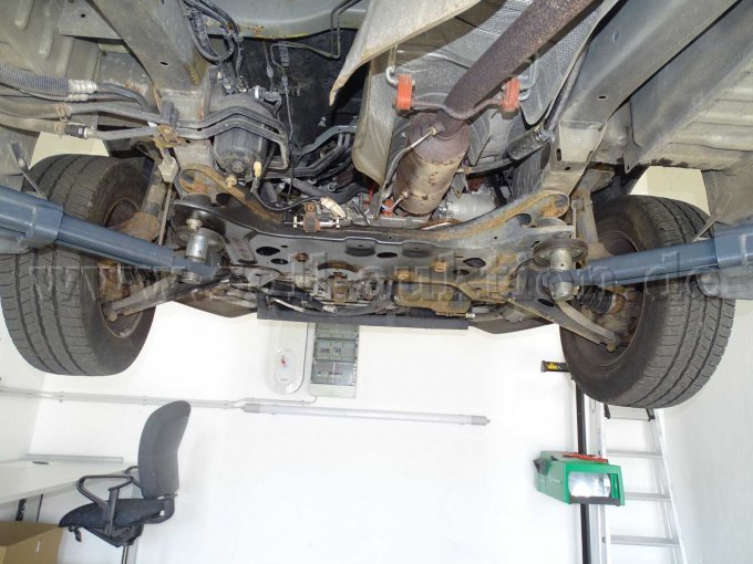 Ford Tourneo Custom Titanium Ansicht Unterboden