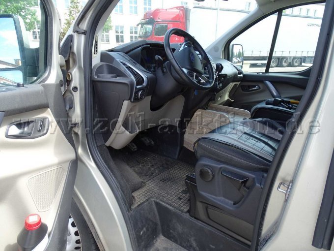 Ford Tourneo Custom Titanium Ansicht Fahrerseite