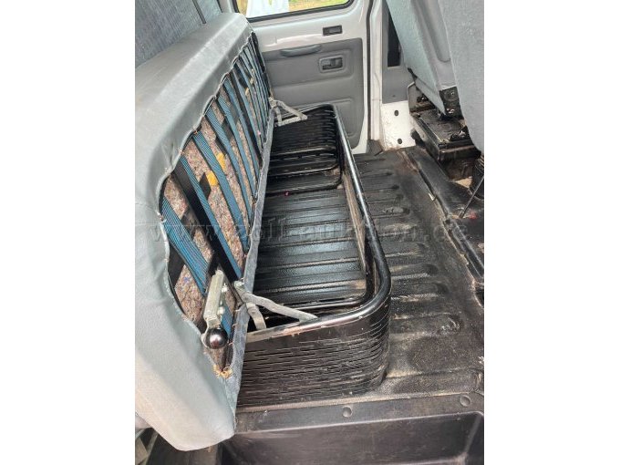 Rückbank aufgeklappt