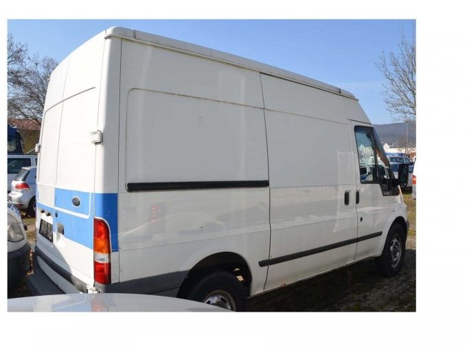 Ansicht von schräg hinten Beifaherseite