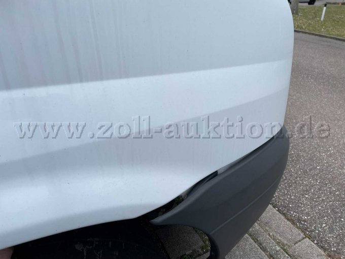 Stoßfänger Seitenteil defekt