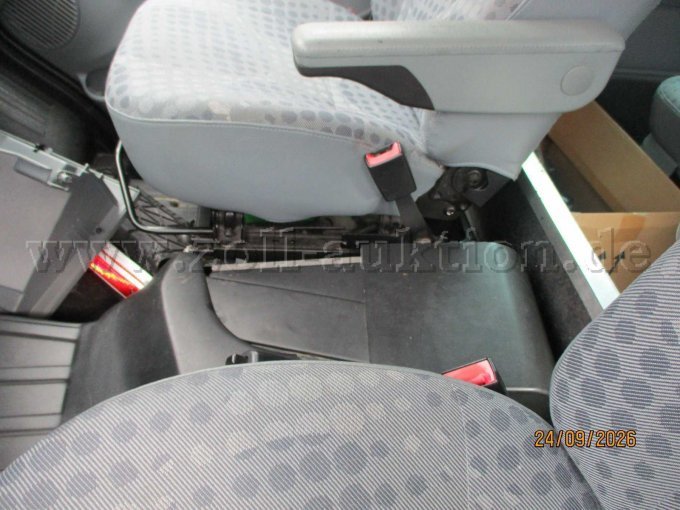 1 Ford Transit, Bastlerfahrzeug - Motorschaden – foto 6 – kavel bij Zoll-Auktion, Ronnenberg