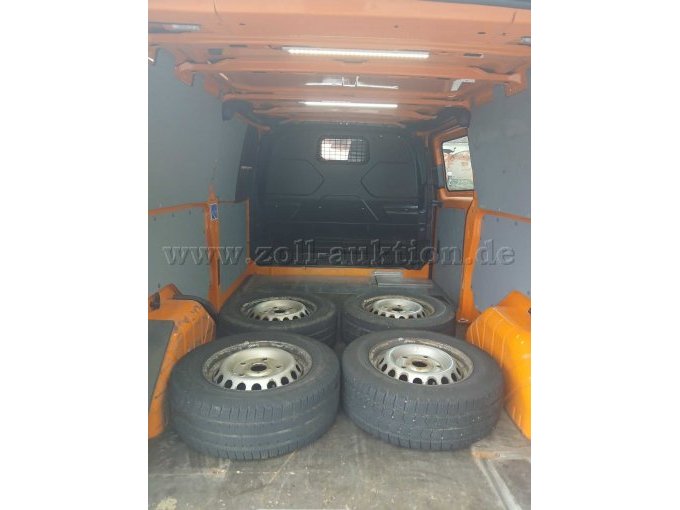 1 Ford Transit Custom (defekt mit Motorschaden) – foto 13 – kavel bij Zoll-Auktion, Bamberg